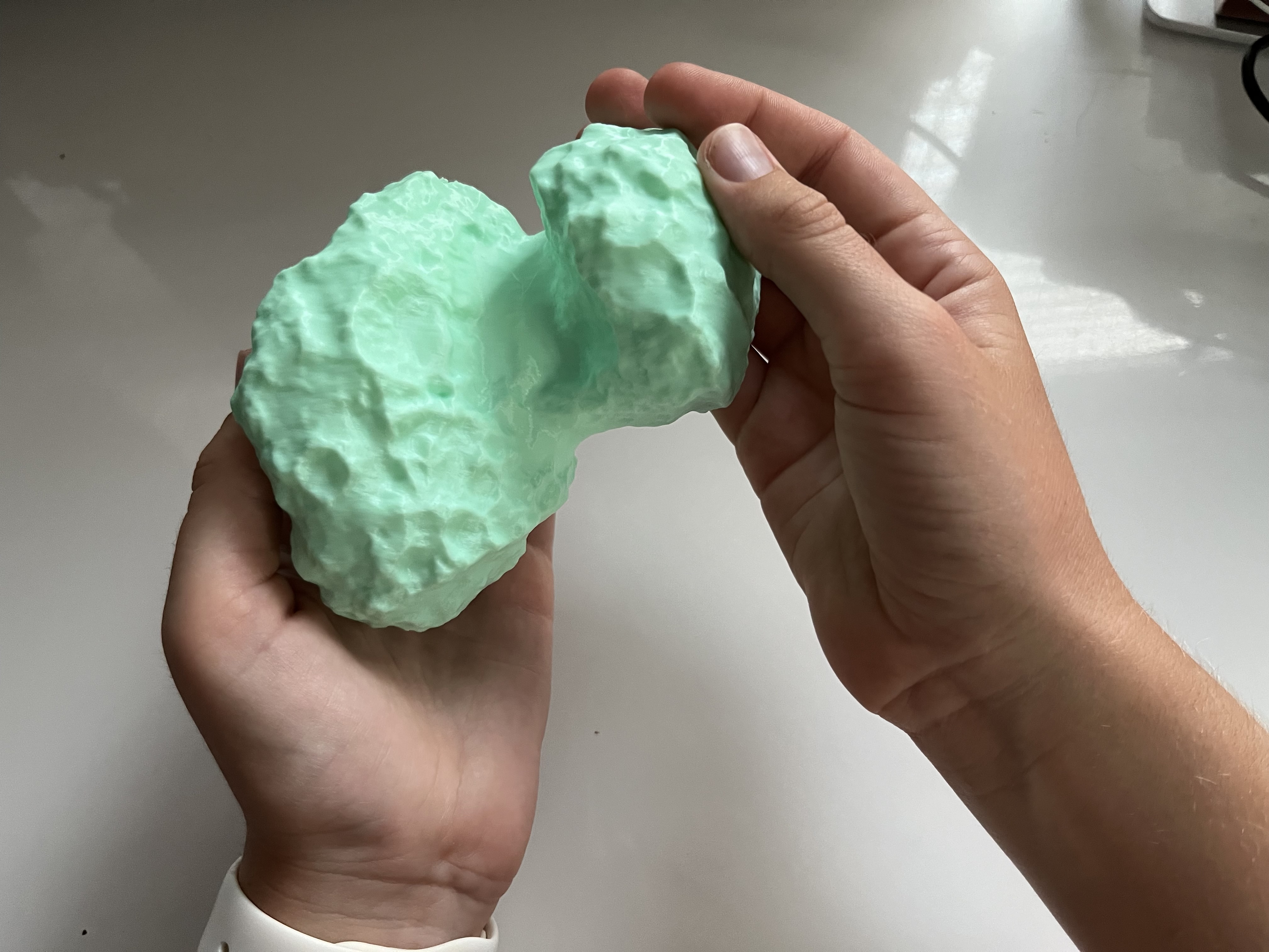 A 3D printed model of comet 67P/Churyumov-Gerasimenko